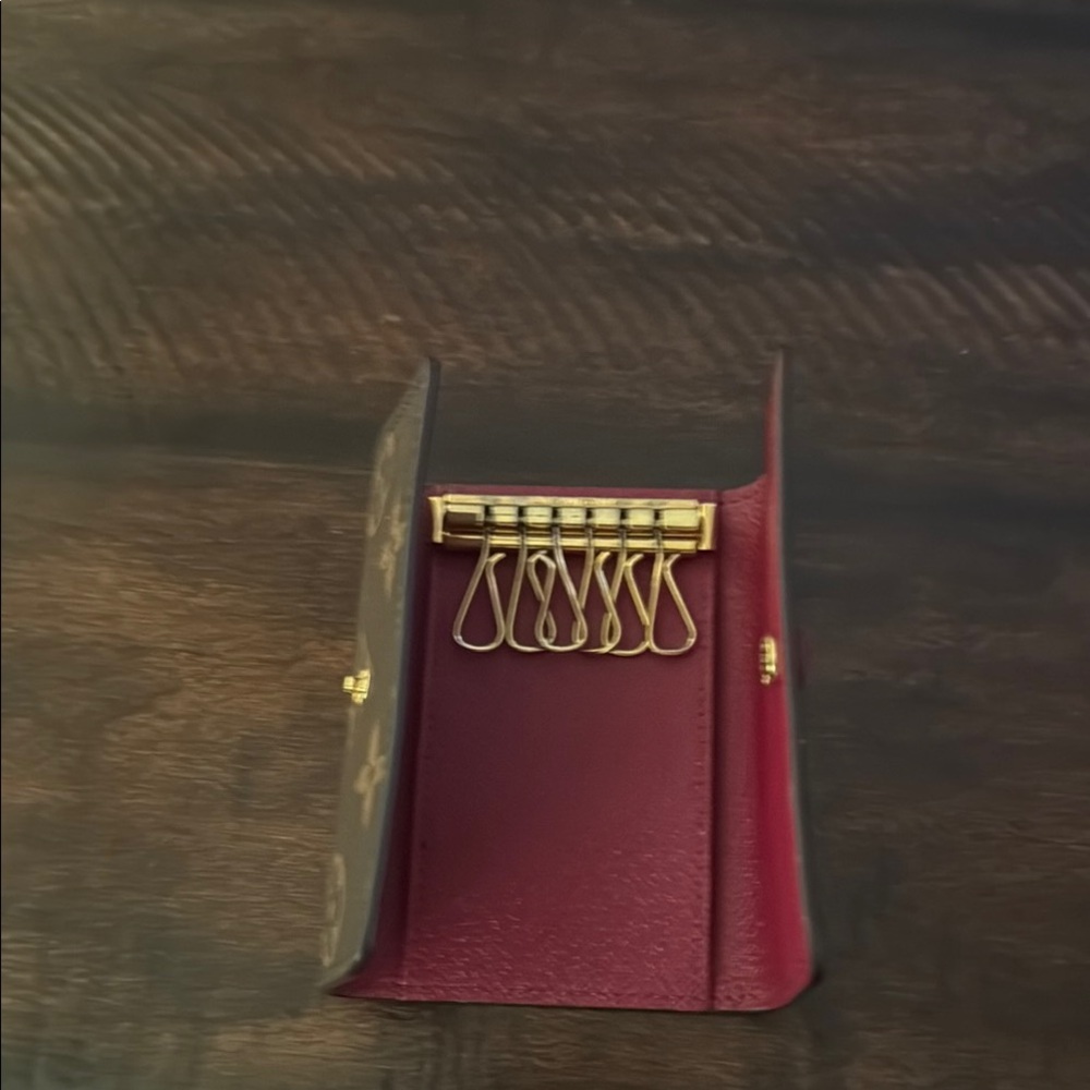 Louis Vuitton Brown & Magenta Monogram 6 key holder - Picture 6 of 8